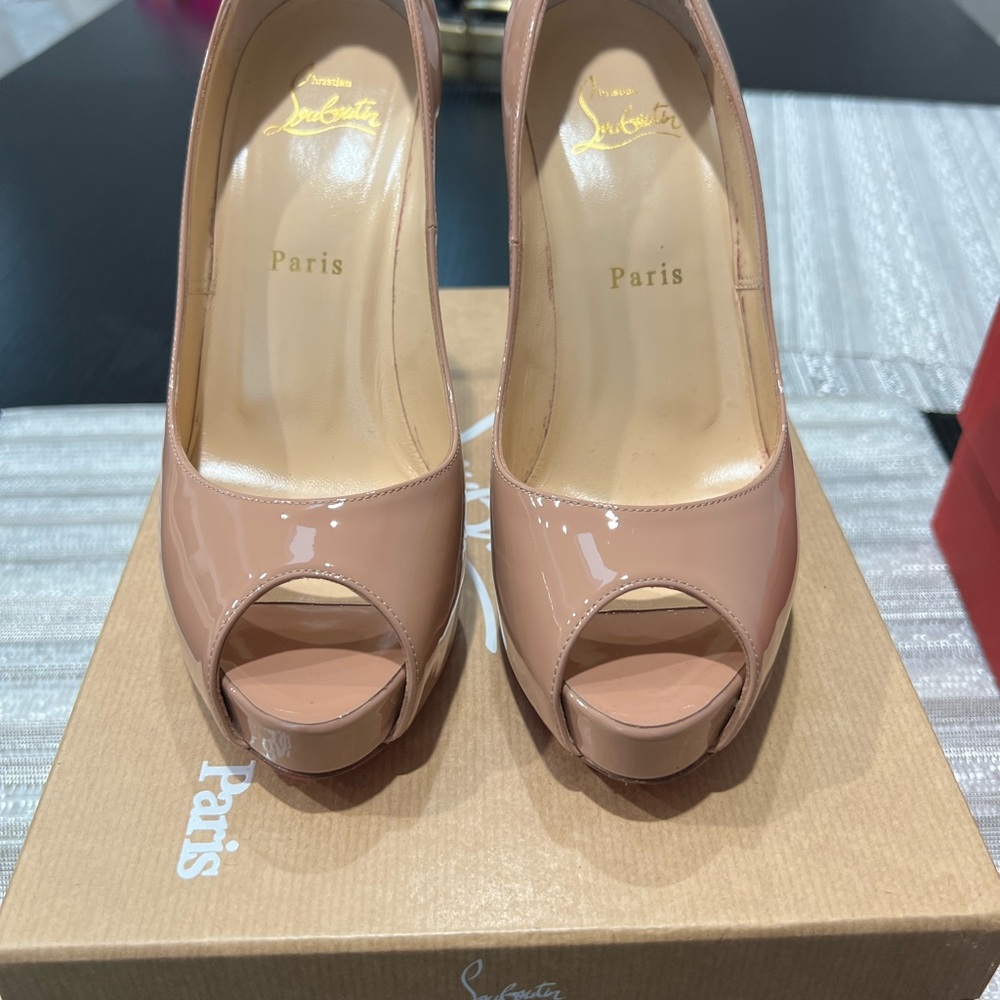 Christian Louboutin very prive 120